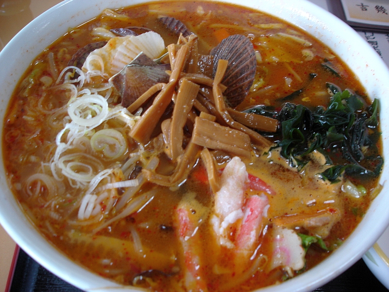 亀ヶ岡遺跡近くのラーメン屋(ホタテ)
